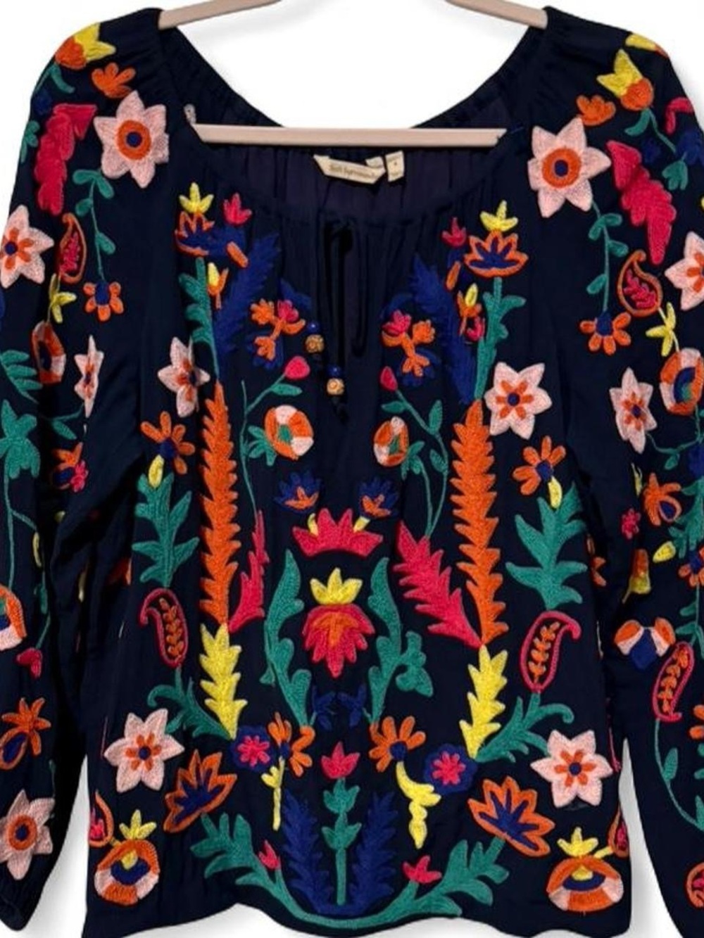 Gorgeous Soft Surroundings embroidered floral blouse with tie‎ front